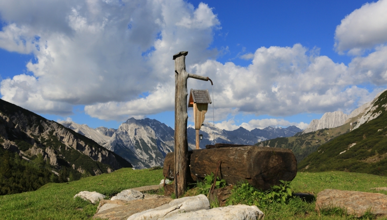 Am Erlsattel-unweit der Hütte