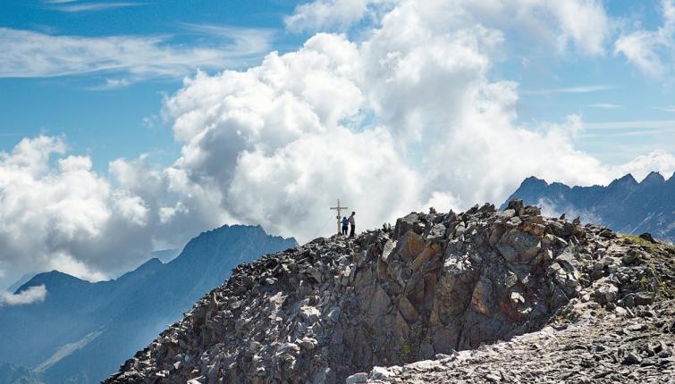  Am Aperen Turm