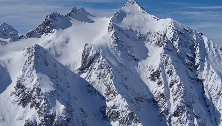 Am Lüsenser Fernerkogel sind jede Menge Schitourengeher unterwegs