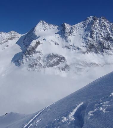 Wieder einmal Schneedeckenuntersuchung, diesesmal im Verborgenen Berg!