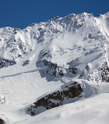 Vielleicht schafffen es solche Bilder das seit dem Früwinter bestehende Altschneeproblem doch zu akzeptieren!