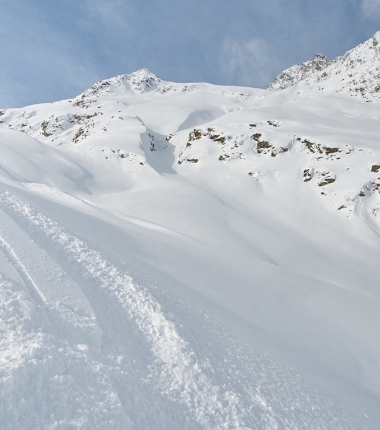 Heute gab es viele großflächige Setzungen in der Schneedecke!