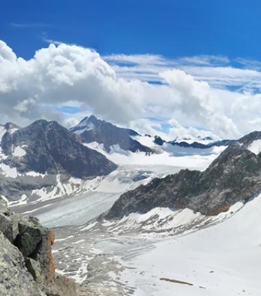  Östliche und Westliche Seespitzen - rechts die Ruderhofspitze. Im Hintergrund Wilder Pfaff und Zuckerhütl!