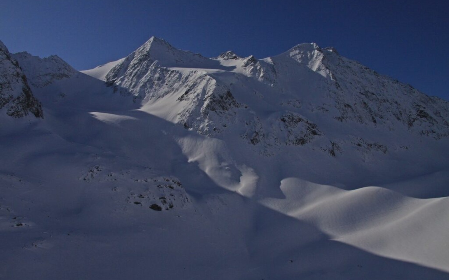 De meeste lawineongevallen gebeuren op de eerste mooie dag na een flinke hoeveelheid verse sneeuw!