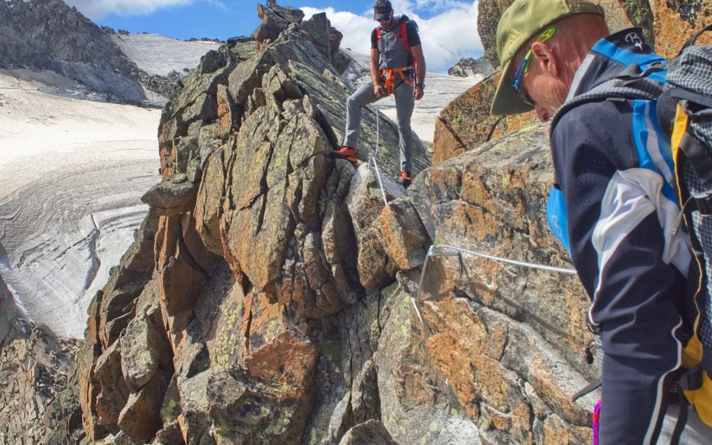 Die Hütte ist bis zum Beginn der Sommersaison am 12.Juni geschlossen!
