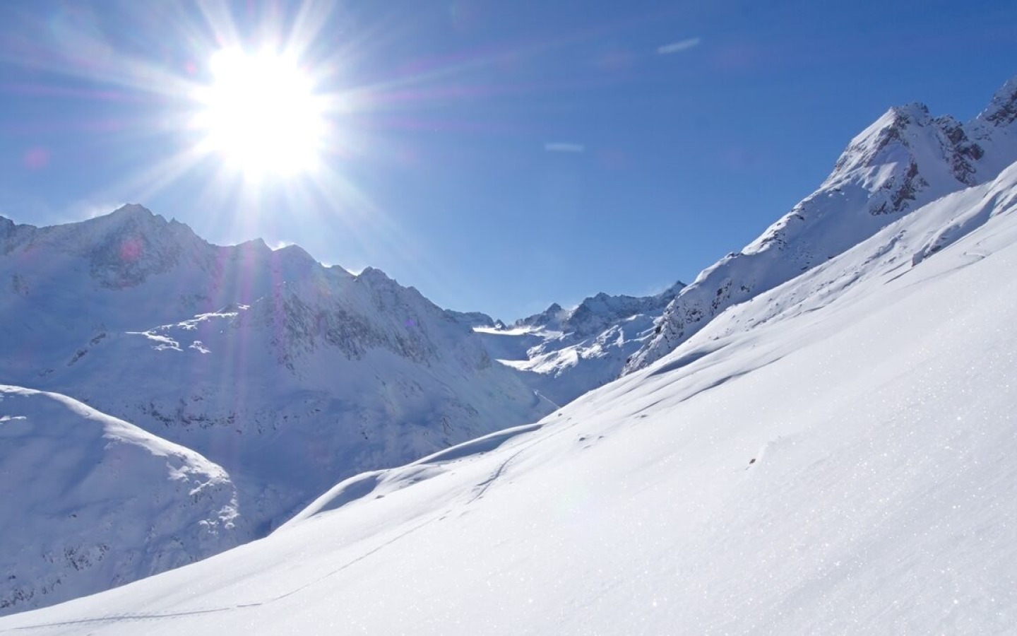 It could go on like this – glorious weather and superb snow conditions! And all of this on 27.11.