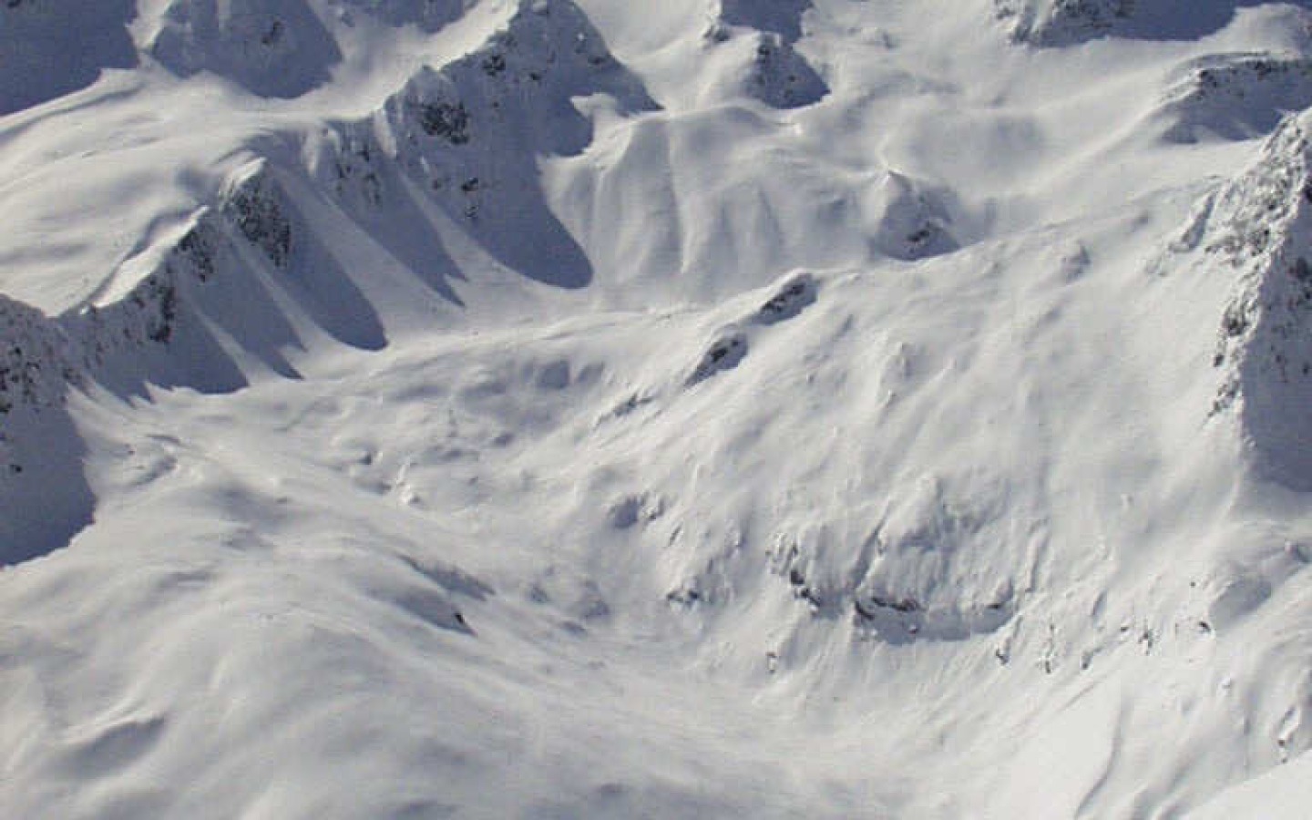 Morgen föhnig und recht schön, der 1.Mai soll unbeständig sein bevor sich ab Freitag über Tirol ein Hochdruckgebiet einstellen soll.