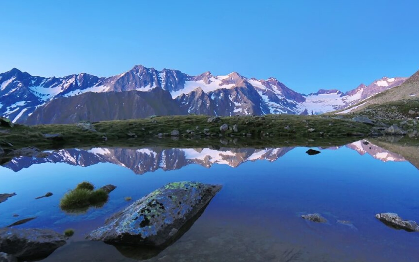 The Rinnenspitze – the classic among the hut's three-thousanders.